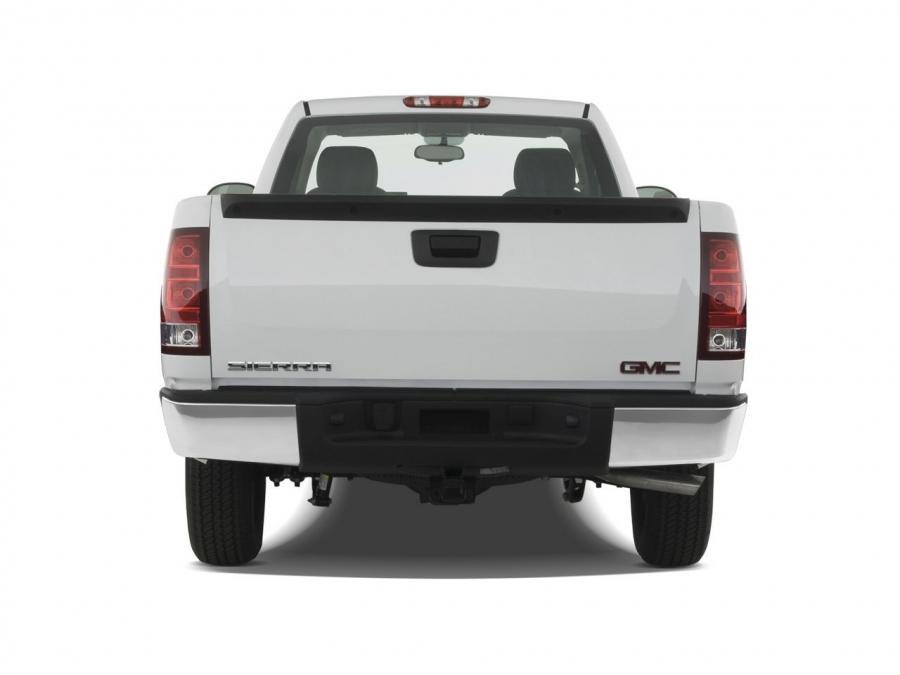 GMC Sierra Regular Cab 2006 года  (фото 7 из 16)
